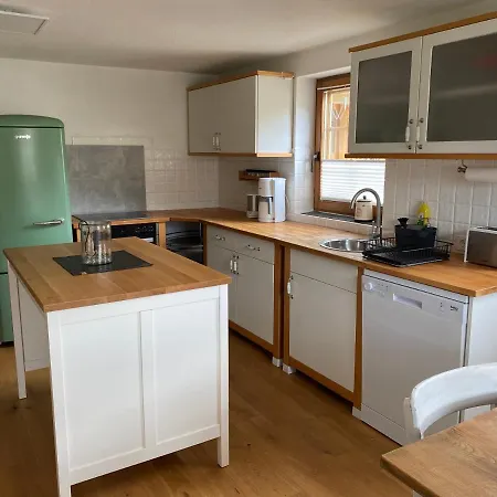 Apartment Haus Dekostueble